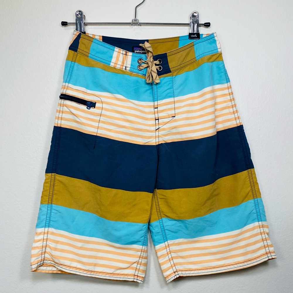 Patagonia Blue Orange Stripped  Shorts Beach Shorts  Size Boy’s 10